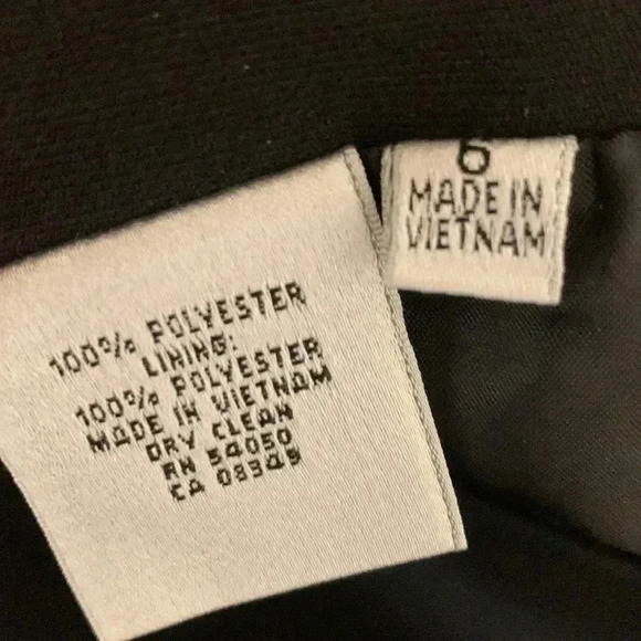 Kasper Black Skirt, Fully Lined,  Side Zipper, Wrinkle Free Fabric Size 6 - Picture 6 of 6